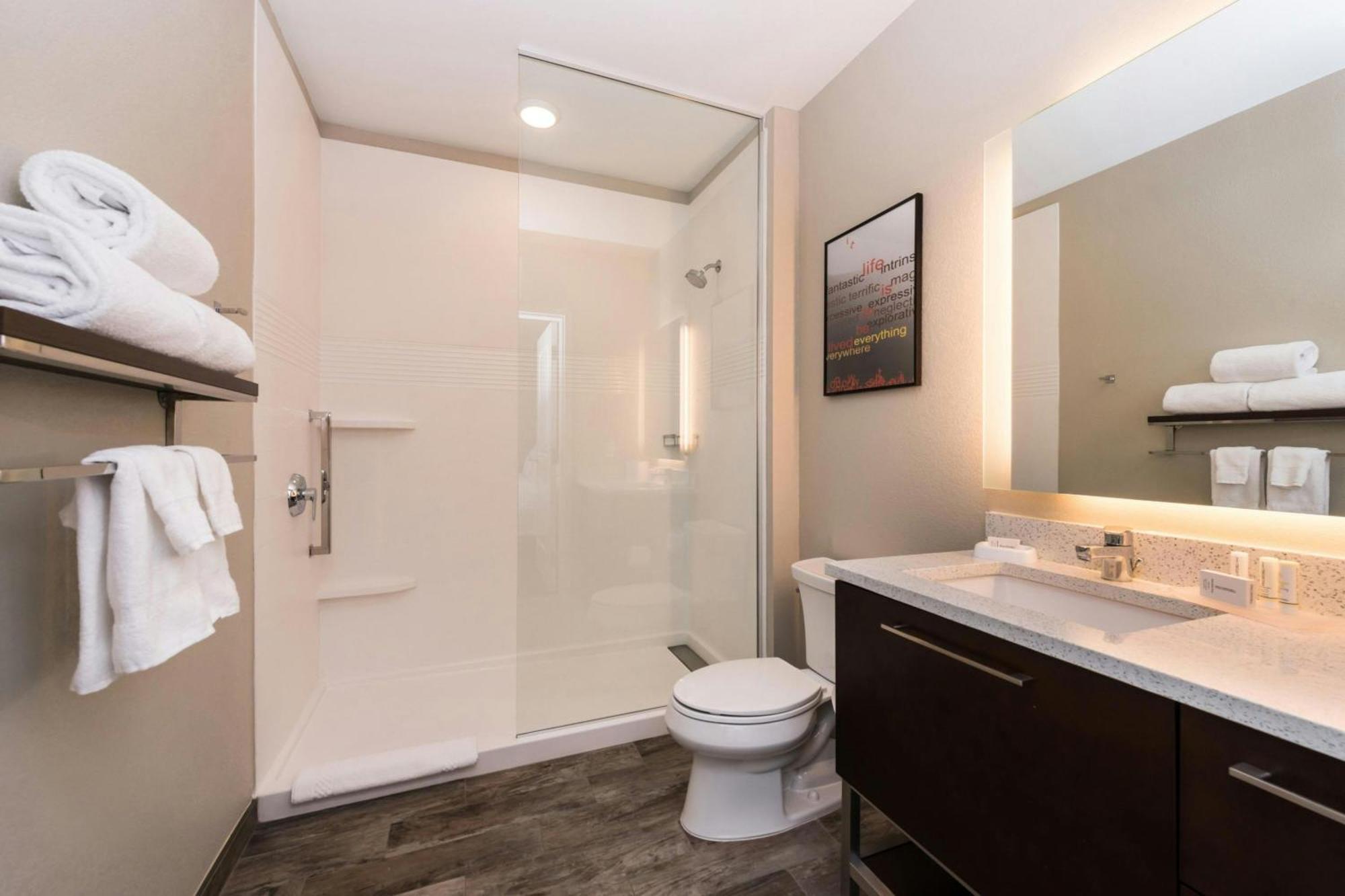 Towneplace Suites By Marriott Ventura Oxnard Bagian luar foto